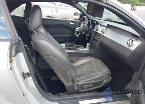 2005 Ford Mustang from USA, damaged, VIN 1ZVFT84N455252427